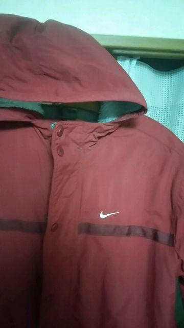 ナイキ(NIKE)赤(エンジ!?)ベンチコート♪サイズM!?140〜150p < ブランド  ナイキ(NIKE)赤(エンジ!?)ベンチコート♪サイズM!?140〜150p < ブランドの