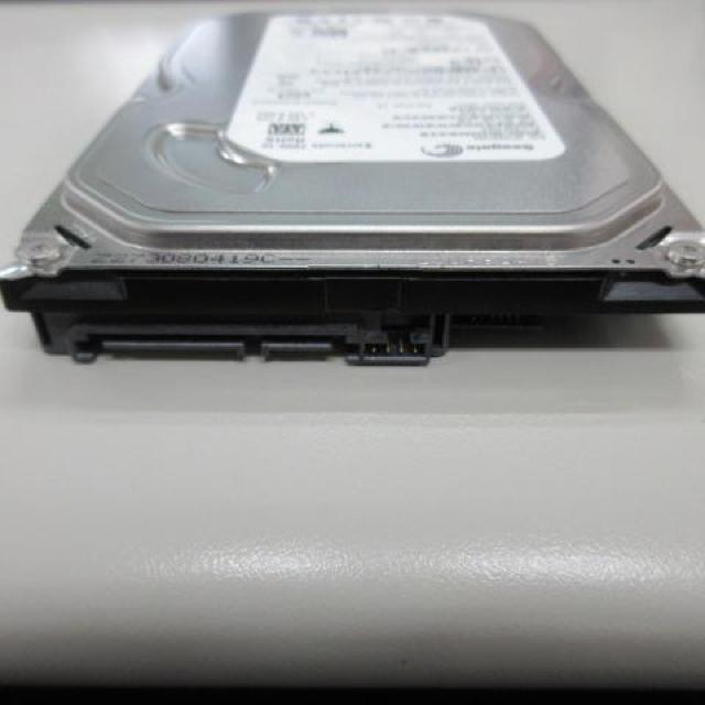 Seagate Barracuda 7200.10 RoHS SERIAL ATA 160GB HDD < PC本体/周辺機器  Seagate Barracuda 7200.10 RoHS SERIAL ATA 160GB HDD < PC本体/周辺機器の