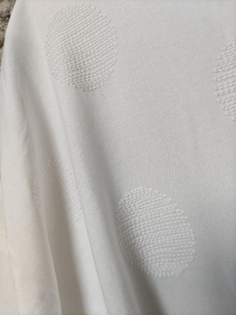 …Bliss bunch…bigドット刺繍 プルオーバー 新品 Off-White < 女性ファッション …Bliss bunch…bigドット刺繍 プルオーバー 新品 Off-White < 女性ファッションの