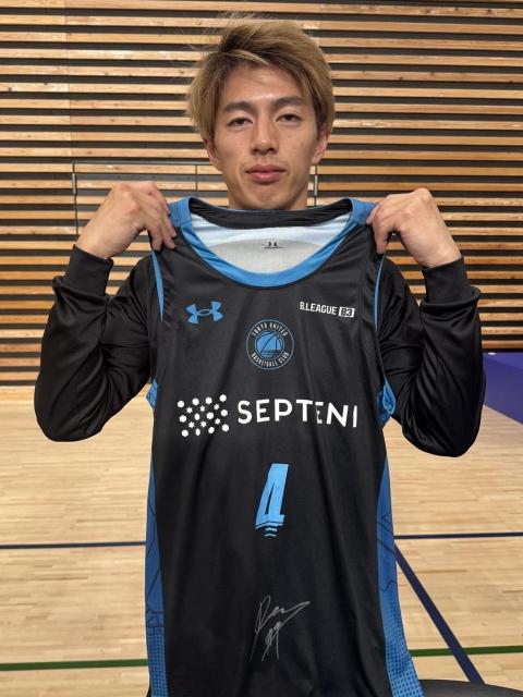 #4 �c�� �g�I�� ���p�E���M�T�C������z�[���I�[�Z���e�B�b�N���j�t�H�[��(�㉺�Z�b�g) 