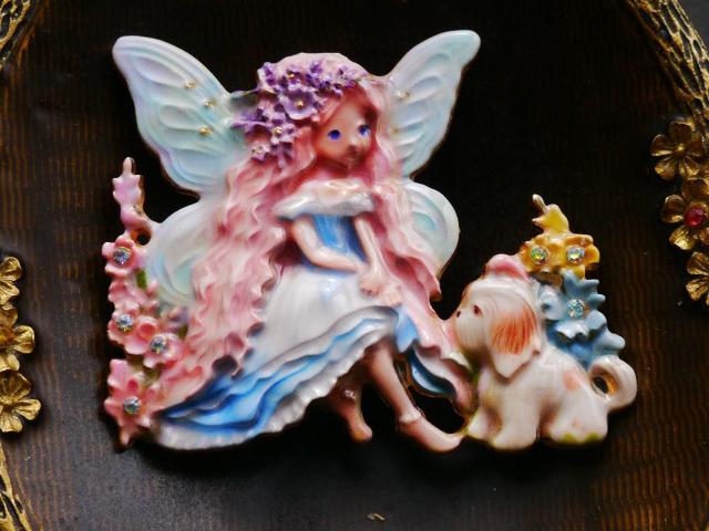 新品アンティーク調かわいいフェアリー妖精と犬ブローチ 水色系 < 女性アクセサリー/時計 新品アンティーク調かわいいフェアリー妖精と犬ブローチ 水色系 < 女性アクセサリー/時計の