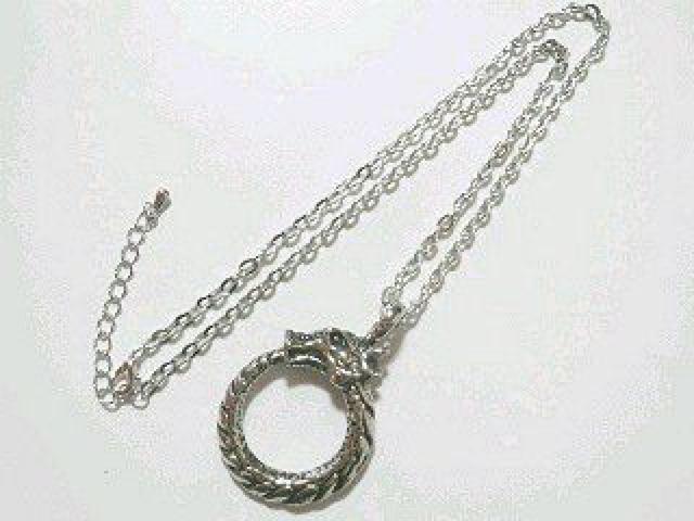 【プラチナ】ドラゴンリングネックレス 箱付 < 男性アクセサリー/時計 【プラチナ】ドラゴンリングネックレス 箱付 < 男性アクセサリー/時計の