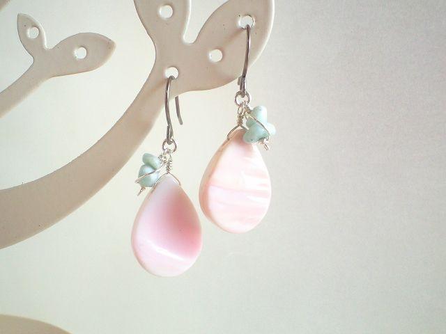 *クイーンコンクシェルの花びらピアス*sv 16006 < 女性アクセサリー/時計  *クイーンコンクシェルの花びらピアス*sv 16006  < 女性アクセサリー/時計の