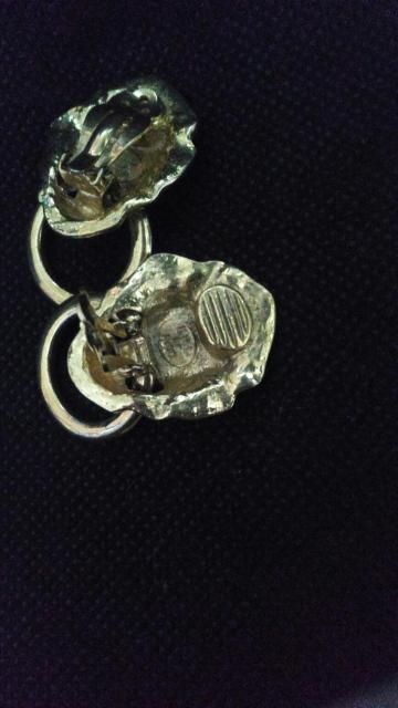 エイボン ライオンドアノッカーイヤリング 中古品 < 女性アクセサリー/時計 エイボン ライオンドアノッカーイヤリング 中古品 < 女性アクセサリー/時計の