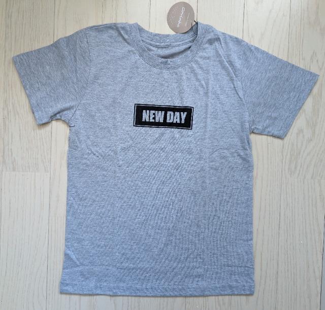 160★COVINHA★綿100%半袖Tシャツ★送料無料 < キッズ/ベビー  160★COVINHA★綿100%半袖Tシャツ★送料無料  < キッズ/ベビーの