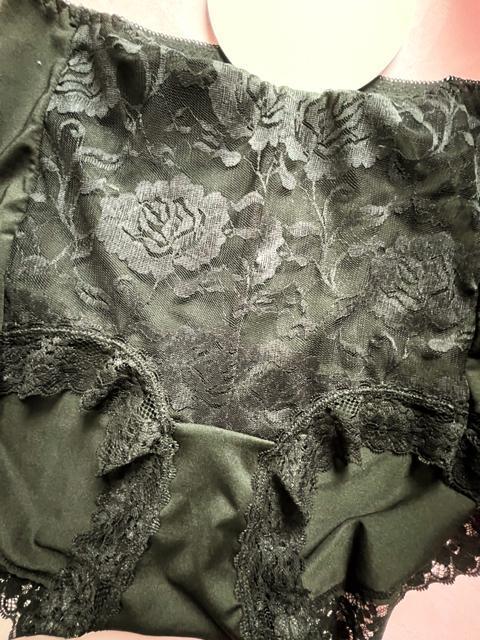 LLサイズ!光沢感あるサラッと吸水速乾!パワーネットでお腹押さえて!お尻もシェイプ!一枚ばきOK!エレガント!ガードルショーツ! < 女性ファッション  LLサイズ!光沢感あるサラッと吸水速乾!パワーネットでお腹押さえて!お尻もシェイプ!一枚ばきOK!エレガント!ガードルショーツ! < 女性ファッションの