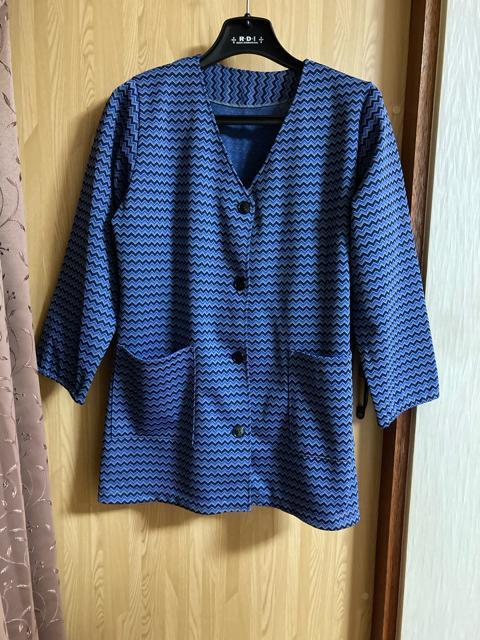 2090.未使用☆ブルー系柄スモック☆サイズL程度 < インテリア/ライフ 2090.未使用☆ブルー系柄スモック☆サイズL程度 < インテリア/ライフの