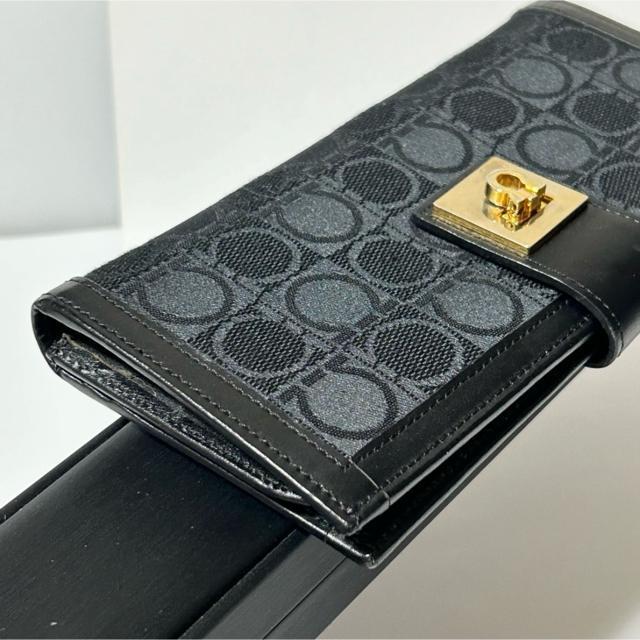 Salvatore Ferragamo �t�F���K�� �K���`�[�j �L�����o�X ���U�[ ��܂� �����z �E�H���b�g �u���b�N �� �u�����h�� 