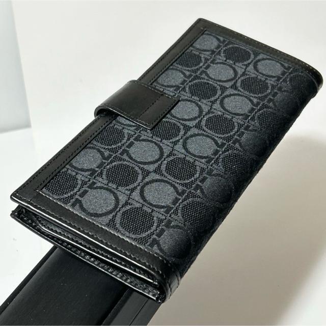 Salvatore Ferragamo �t�F���K�� �K���`�[�j �L�����o�X ���U�[ ��܂� �����z �E�H���b�g �u���b�N �� �u�����h�� 