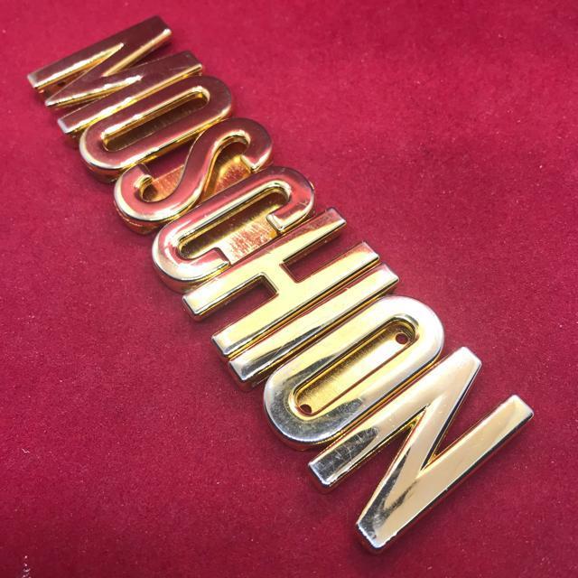 A XL[m MOSCHINOS xg`[ 8_ Ǖi  uh 