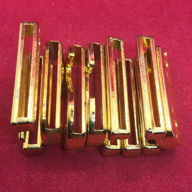 A XL[m MOSCHINOS xg`[ 8_ Ǖi  uh 