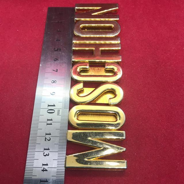 A XL[m MOSCHINOS xg`[ 8_ Ǖi  uh 