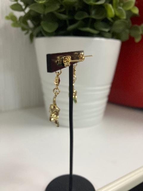 ハンドメイド 花のチャームを使用したピアス < 女性ファッション  ハンドメイド 花のチャームを使用したピアス < 女性ファッションの