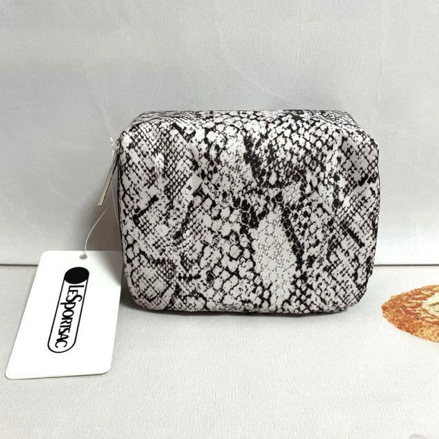 ★新品未使用★LeSportsac レスポートサック クラシックパイソンアイボリー 化粧ポーチ ポーチ 8170 送料無料 < 女性ファッション  ★新品未使用★LeSportsac レスポートサック クラシックパイソンアイボリー 化粧ポーチ ポーチ 8170 送料無料 < 女性ファッションの
