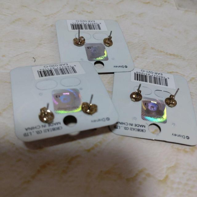 Aゴールド色王冠モチーフピアス3点セット < 女性アクセサリー/時計  Aゴールド色王冠モチーフピアス3点セット < 女性アクセサリー/時計の