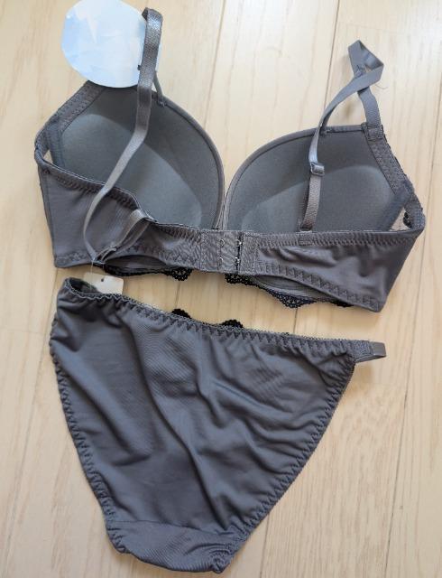D70/M★サテン×レース★セクシーブラジャーショーツセット★新品★送料無料 < 女性ファッション  D70/M★サテン×レース★セクシーブラジャーショーツセット★新品★送料無料 < 女性ファッションの