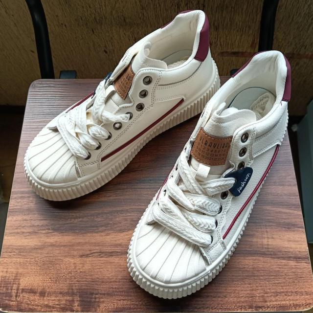 新品 25cm レディース スニーカー ホワイト シューズ 靴 カジュアル < 女性ファッション  新品 25cm レディース スニーカー ホワイト シューズ 靴 カジュアル  < 女性ファッションの