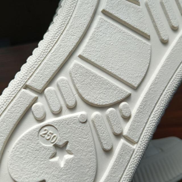 新品 25cm レディース スニーカー ホワイト シューズ 靴 カジュアル < 女性ファッション  新品 25cm レディース スニーカー ホワイト シューズ 靴 カジュアル < 女性ファッションの