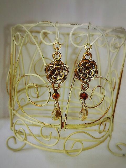 お花コネクターシャドースワロ&シャンパン雫樹脂フック☆ < 女性アクセサリー/時計  お花コネクターシャドースワロ&シャンパン雫樹脂フック☆ < 女性アクセサリー/時計の