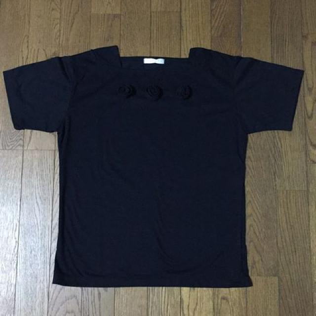 3つの薔薇のお洒落シンプルブラックTシャツ < 女性ファッション  3つの薔薇のお洒落シンプルブラックTシャツ  < 女性ファッションの