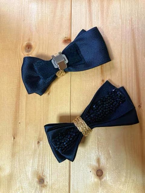 SALEセール●これ一つでいつもの靴もオシャレに変身●リボンシューズクリップ●黒×ゴールド < 女性アクセサリー/時計 SALEセール●これ一つでいつもの靴もオシャレに変身●リボンシューズクリップ●黒×ゴールド < 女性アクセサリー/時計の