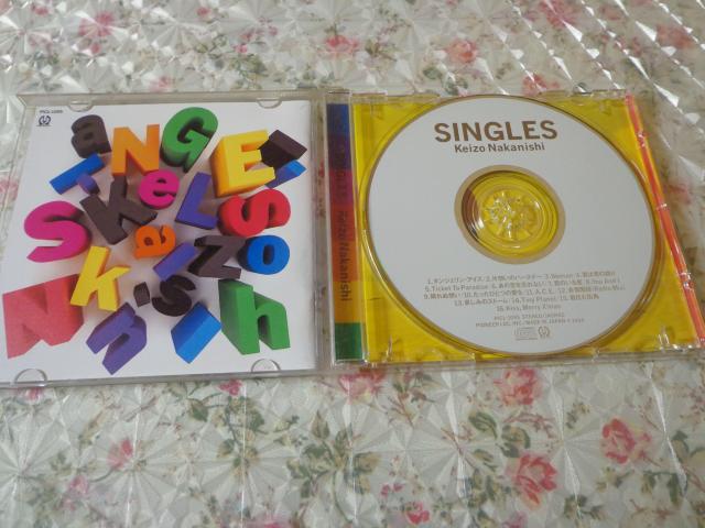 CD ★ 中西圭三「SINGLES 」★ CD、Blu-ray、DVD 2枚で送料180円 < タレントグッズ  CD ★ 中西圭三「SINGLES 」★ CD、Blu-ray、DVD 2枚で送料180円 < タレントグッズの