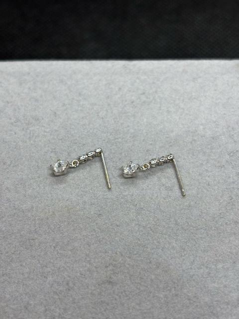 即決 K14WG ホワイトゴールド ピアス < 女性アクセサリー/時計  即決 K14WG ホワイトゴールド ピアス < 女性アクセサリー/時計の