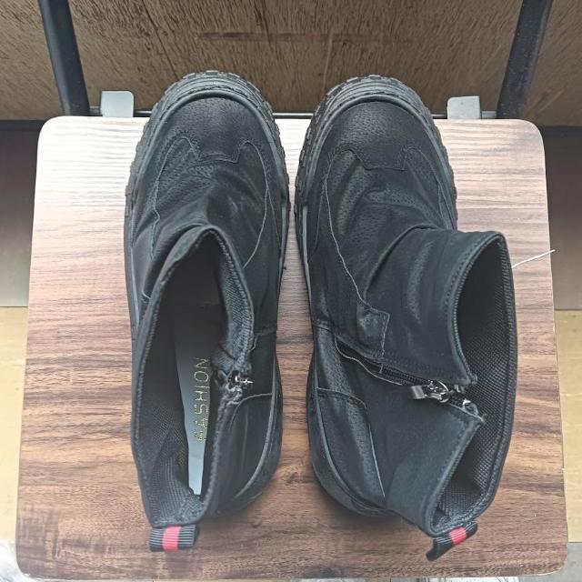 新品 24.5cm レディース ブーツ ブラック シューズ 靴 厚底 男女兼用 < 女性ファッション  新品 24.5cm レディース ブーツ ブラック シューズ 靴 厚底 男女兼用 < 女性ファッションの