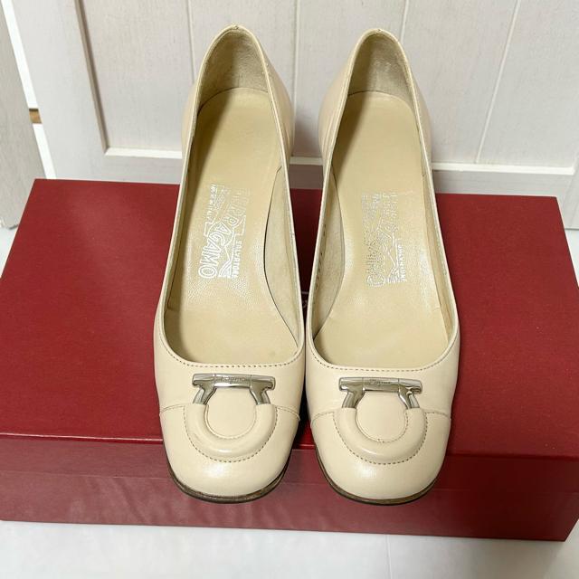 Salvatore Ferragamo フェラガモ パンプス 5 22cm < ブランド  Salvatore Ferragamo フェラガモ パンプス 5 22cm < ブランドの