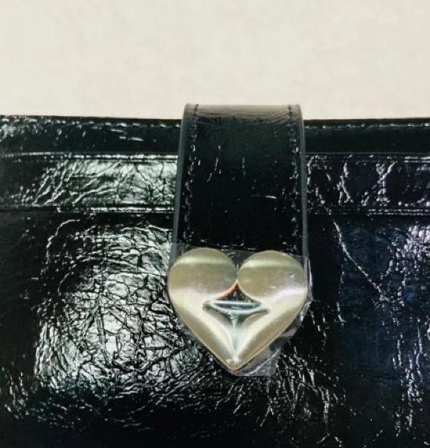 【新品】【韓国現地購入】【正規品】fennec フェネック 財布 カードケース 小銭入れ ブラック ハート < 女性ファッション 【新品】【韓国現地購入】【正規品】fennec フェネック 財布 カードケース 小銭入れ ブラック ハート < 女性ファッションの