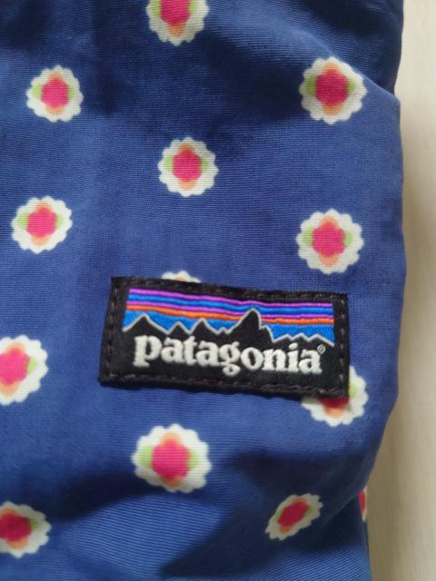 patagonia 花柄ジャケット Lサイズ < ブランド  patagonia 花柄ジャケット Lサイズ < ブランドの