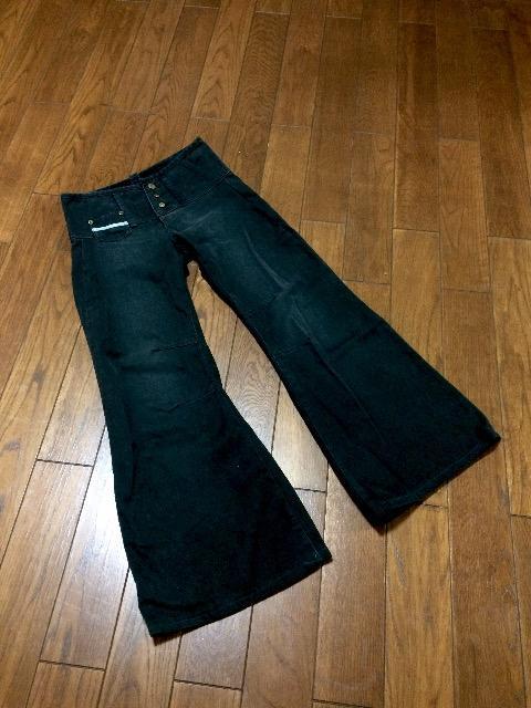 【美品】ROLL◆Blackスタイリッシュ◆ライン美品 バギー < 女性ファッション  【美品】ROLL◆Blackスタイリッシュ◆ライン美品 バギー  < 女性ファッションの