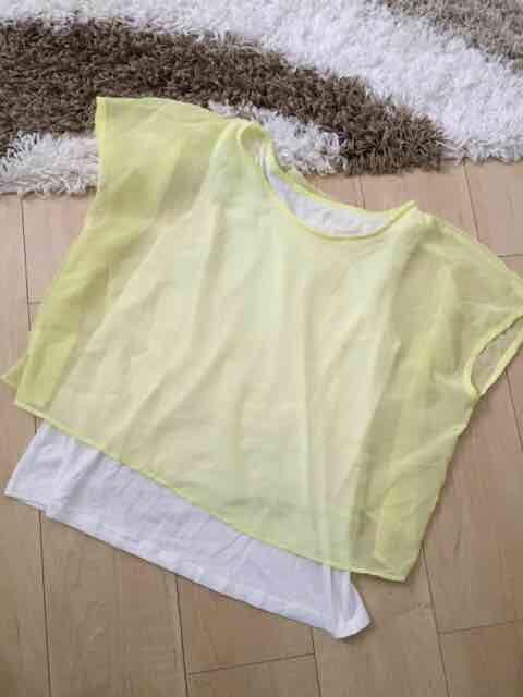 美品 重ね着シフォントップス < 女性ファッション  美品 重ね着シフォントップス  < 女性ファッションの