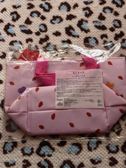 ミニトート(ピンク) サクマ×サンリオキャラクターズ当りくじ キティ マイメロ クロミ 苺 ミニトートバッグ < アニメ/コミック/キャラクター  ミニトート(ピンク) サクマ×サンリオキャラクターズ当りくじ キティ マイメロ クロミ 苺 ミニトートバッグ < アニメ/コミック/キャラクターの