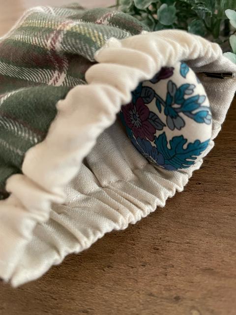 ハンドメイド 緑チェック ボタンが可愛い起毛のあったかバネポーチ ナチュラル コスメ イヤホン お菓子 飴ちゃん メディカルポーチ < 女性ファッション  ハンドメイド 緑チェック ボタンが可愛い起毛のあったかバネポーチ ナチュラル コスメ イヤホン お菓子 飴ちゃん メディカルポーチ < 女性ファッションの