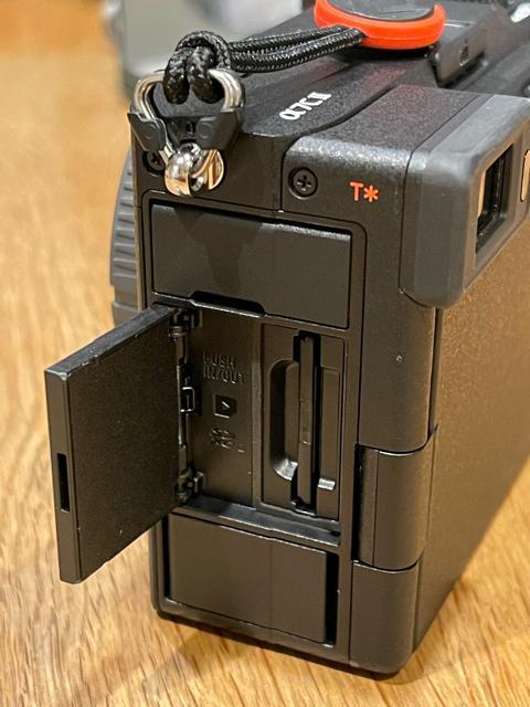 α7C II ILCE-7CM2 ボディ ショット数1415枚 α7C 2 ソニー < 家電/AV  α7C II ILCE-7CM2 ボディ ショット数1415枚 α7C 2 ソニー < 家電/AVの