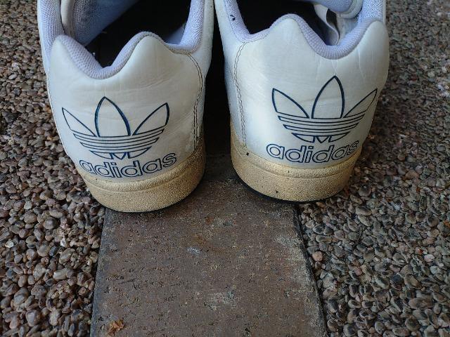 adidas スーパースター ローカットスニーカー 26cm レザー 靴底減りなし < ブランド adidas スーパースター ローカットスニーカー 26cm レザー 靴底減りなし < ブランドの