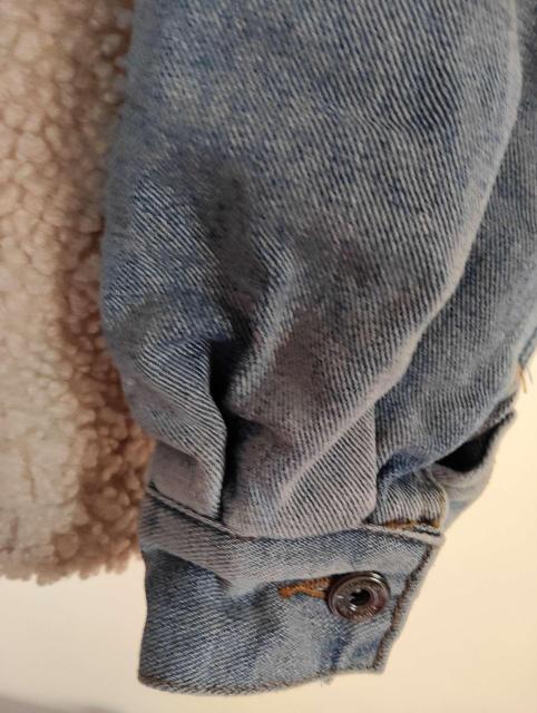 Dazy ボアジャケット デニム切替 Sサイズ フルジップ もこもこ カジュアル < 女性ファッション Dazy ボアジャケット デニム切替 Sサイズ フルジップ もこもこ カジュアル < 女性ファッションの