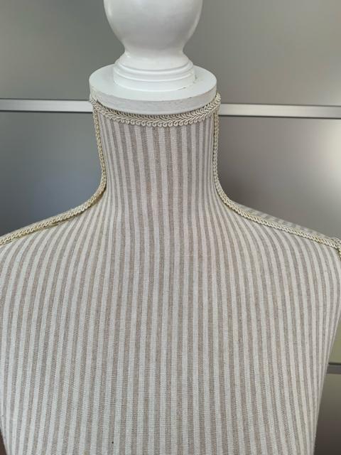 �����̃g���\�[ �� �C���e���A/���C�t�� 