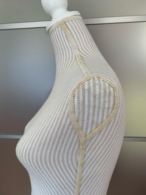 �����̃g���\�[ �� �C���e���A/���C�t�� 