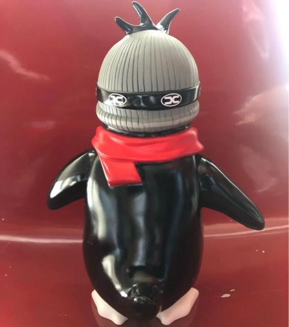 �sSnowing Penguin�t�t�B�M���A toy2r QEE �f�U�C�i�[�Y�g�C kozik ART kidrobot �y���M�� �� �z�r�[�� 