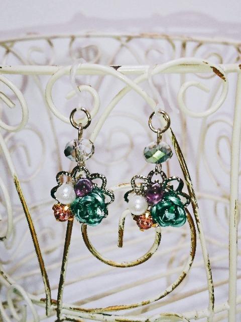 お花グリーン薔薇チェコアメジストローズジルコニア樹脂ピアス☆ < 女性アクセサリー/時計  お花グリーン薔薇チェコアメジストローズジルコニア樹脂ピアス☆  < 女性アクセサリー/時計の