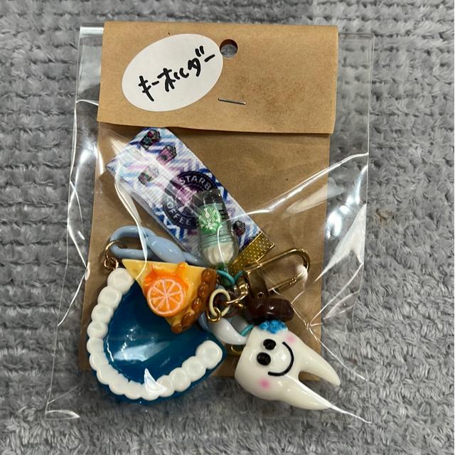 (新品)ハンドメイド・キーホルダー(ブルー) < 女性ファッション  (新品)ハンドメイド・キーホルダー(ブルー)  < 女性ファッションの