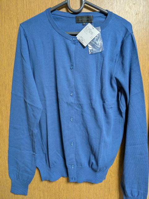 アンタイトル昨季新品くすみブルーコットン100%丸首長袖カーディガン大きいサイズ411号12号日焼け対策冷房対策LLXL < ブランド  アンタイトル昨季新品くすみブルーコットン100%丸首長袖カーディガン大きいサイズ411号12号日焼け対策冷房対策LLXL  < ブランドの