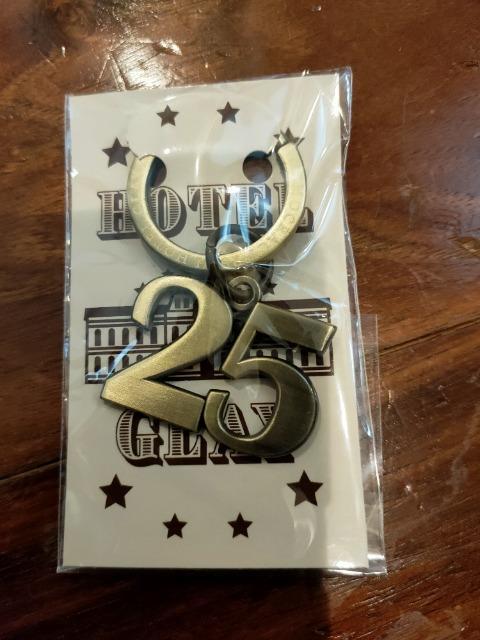 ☆GLAY☆HOTEL GLAYキーホルダー☆ < タレントグッズ  ☆GLAY☆HOTEL GLAYキーホルダー☆  < タレントグッズの