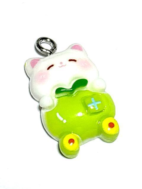 932 白猫と青リンゴシリーズ 樹脂パーツ アクセサリーチャーム ねこネコ 動物 < ペット/手芸/園芸 932 白猫と青リンゴシリーズ 樹脂パーツ アクセサリーチャーム ねこネコ 動物 < ペット/手芸/園芸の