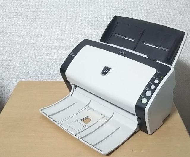 yzFUJITSU SCANNER FI-6130Z A4 COLOR 