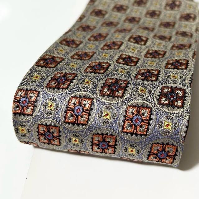 美品 Versace ヴェルサーチ ネクタイ 花 デザイン柄 シルク < ブランド  美品 Versace ヴェルサーチ ネクタイ 花 デザイン柄 シルク < ブランドの