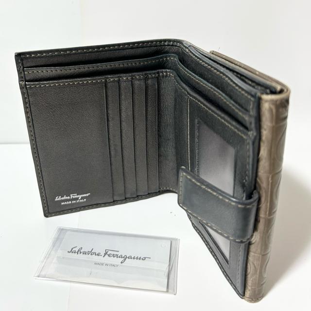 Salvatore Ferragamo フェラガモ ガンチーニ 二つ折り 財布 < ブランド Salvatore Ferragamo フェラガモ ガンチーニ 二つ折り 財布 < ブランドの