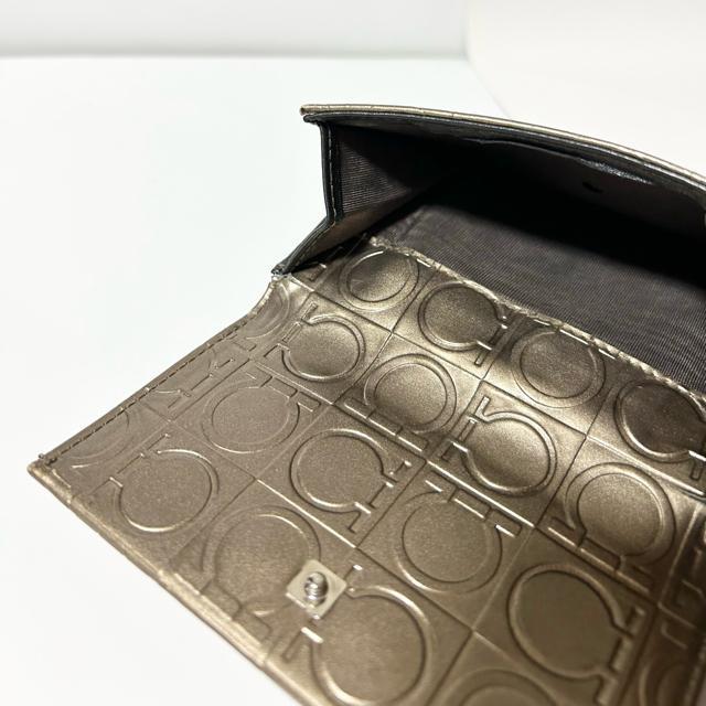 Salvatore Ferragamo フェラガモ ガンチーニ 二つ折り 財布 < ブランド Salvatore Ferragamo フェラガモ ガンチーニ 二つ折り 財布 < ブランドの